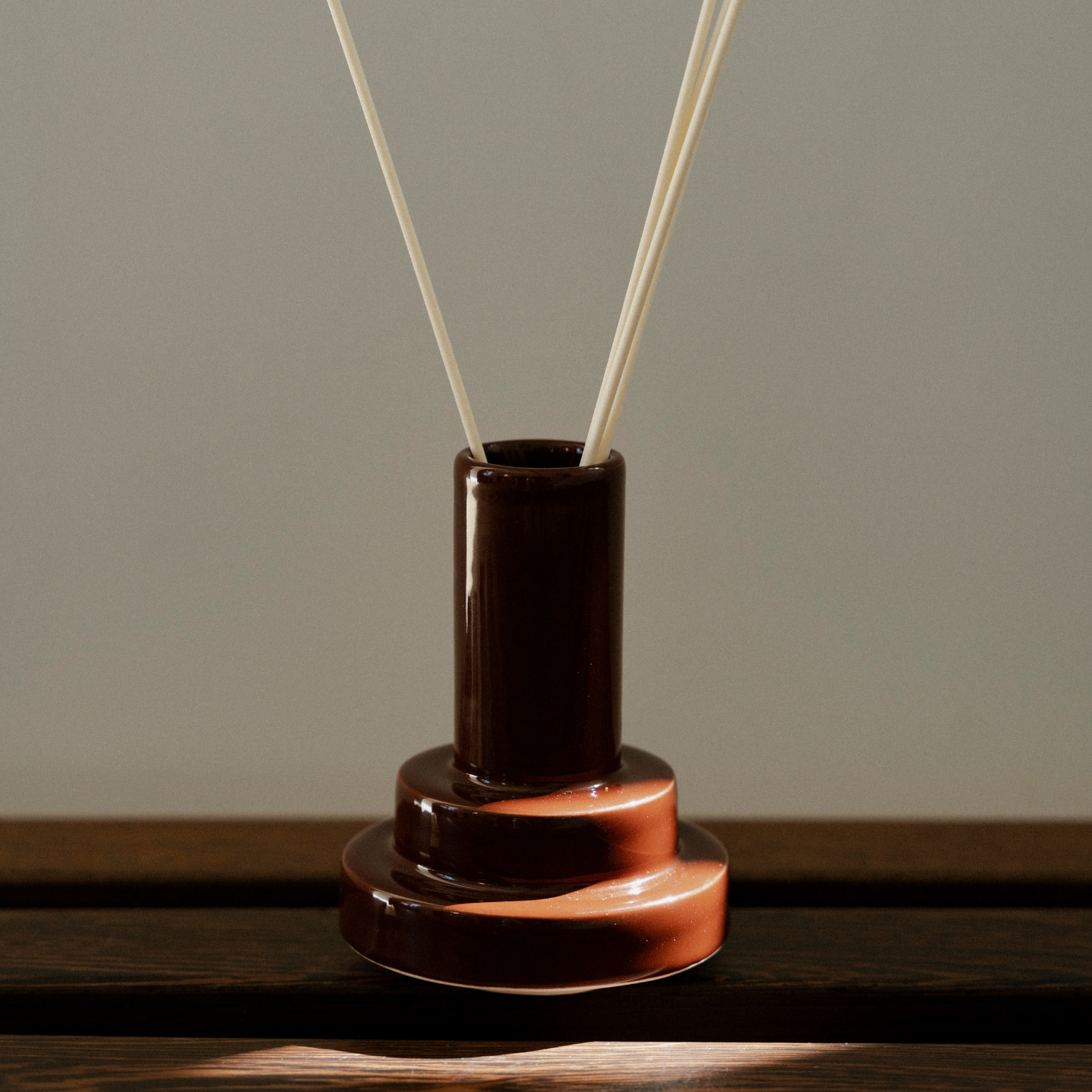 STACK VASE 01 - Home fragrance diffuser vessel